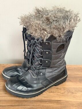 Sorel Womens Tofino II Black Faux Fur Lined Waterproof Winter Boots Size 7